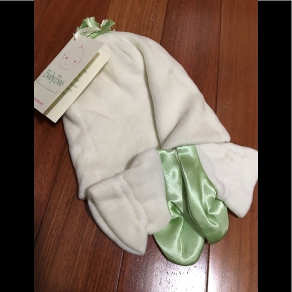 BABY BOO LT SOFT VELOUR SATIN BEANIE & BOOTIE SET - Picture 2 of 8